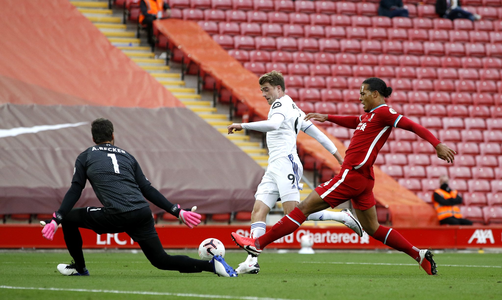 而施罗德作 而施罗德作