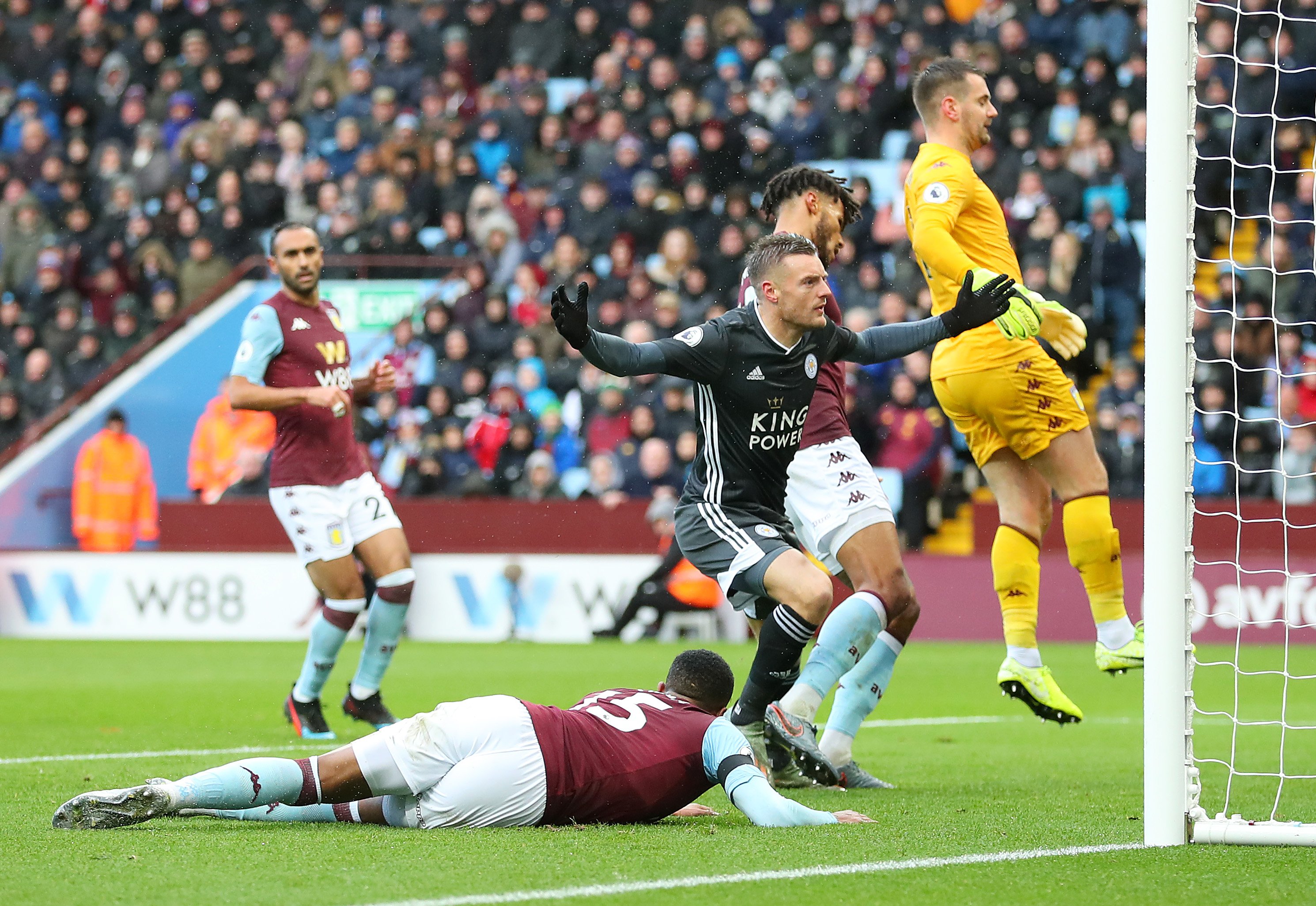 中打入一球 中打入一球