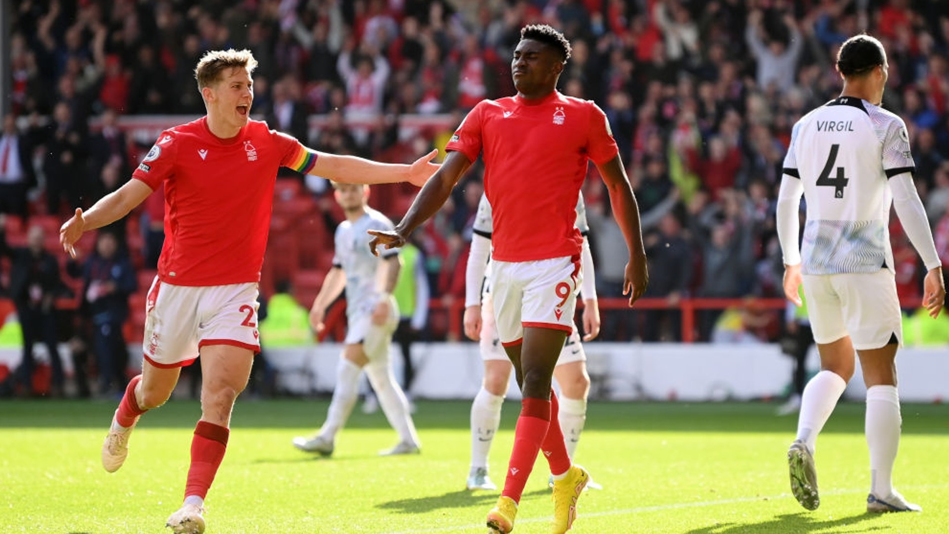 充到阿森纳 充到阿森纳